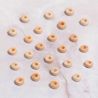  - AHŞAP YASSI BÜYÜK DELİKLİ BONCUK-AÇIK KAHVE- 10MM